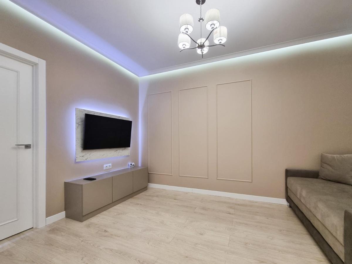 Botanica, 1 Bedroom Apartment With Living Chisinau Bagian luar foto