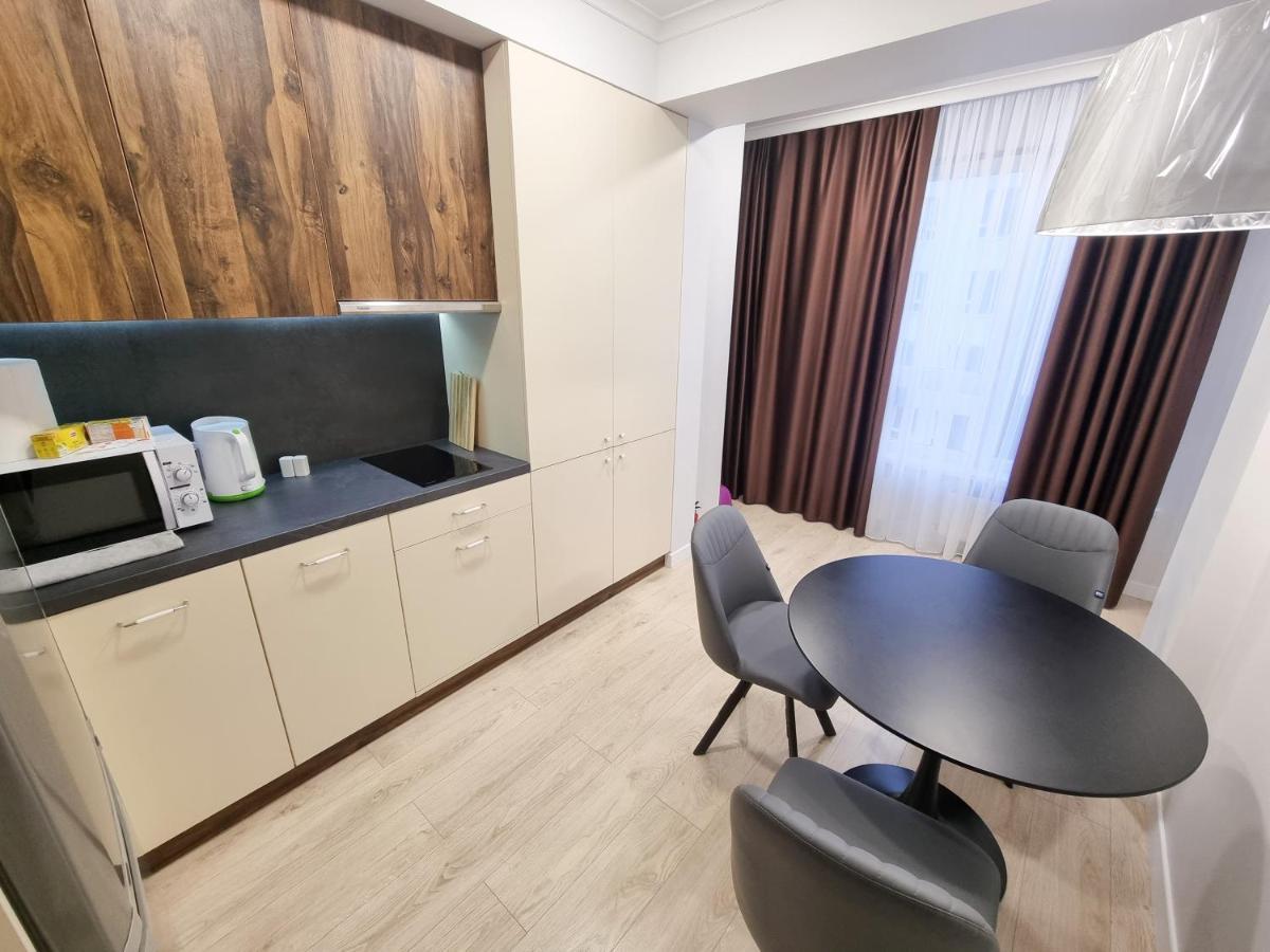 Botanica, 1 Bedroom Apartment With Living Chisinau Bagian luar foto